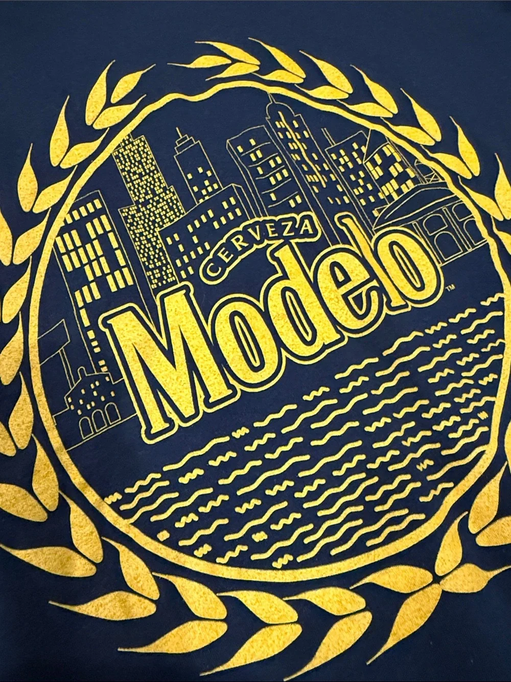 Cerveza Modelo shirt